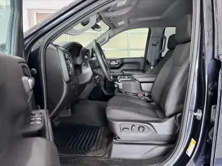 Chevrolet Silverado 1500 2023 4x4 Custom 4dr Crew Cab 5.8 ft. SB