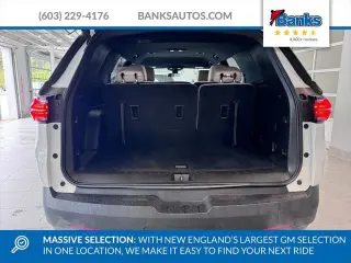 Chevrolet Traverse 2023 4x4 LS 4dr SUV w/1LS
