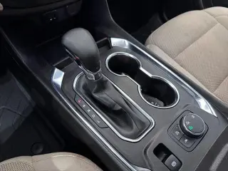 Chevrolet Traverse 2023 4x4 LS 4dr SUV w/1LS