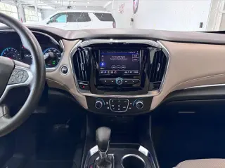Chevrolet Traverse 2023 4x4 LS 4dr SUV w/1LS