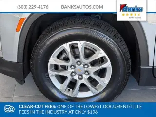 Chevrolet Traverse 2023 4x4 LS 4dr SUV w/1LS