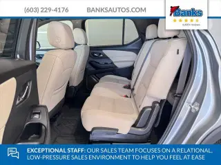 Chevrolet Traverse 2023 4x4 LS 4dr SUV w/1LS