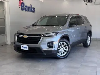 Chevrolet Traverse 2023 4x4 LS 4dr SUV w/1LS