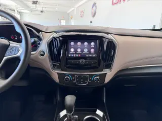Chevrolet Traverse 2023 4x4 LS 4dr SUV w/1LS