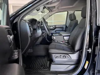 Chevrolet Silverado 1500 2023 4x4 Custom 4dr Crew Cab 5.8 ft. SB