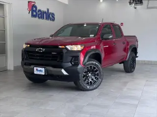 Chevrolet Colorado 2025 4x4 Trail Boss 4dr Crew Cab 5 ft. SB
