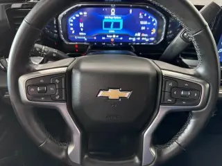 Chevrolet Silverado 1500 2023 4x4 LT 4dr Crew Cab 5.8 ft. SB w/2FL