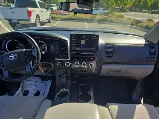 Toyota Sequoia 2019 4x4 SR5 4dr SUV