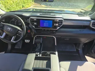Toyota Tundra 2024 4x4 SR5 4dr CrewMax Cab Pickup SB