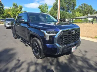 Toyota Tundra 2024 4x4 SR5 4dr CrewMax Cab Pickup SB
