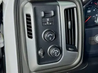 GMC Sierra 1500 2018 4x4 SLT 4dr Crew Cab 5.8 ft. SB