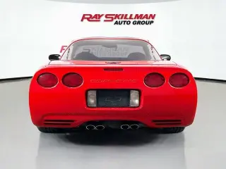Chevrolet Corvette 2004 2dr Coupe