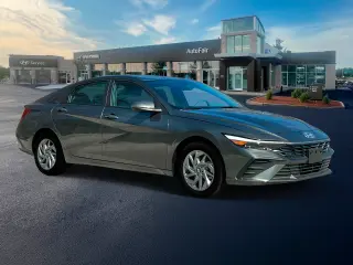 Hyundai ELANTRA 2024 SEL 4dr Sedan