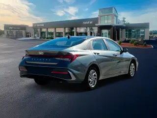 Hyundai ELANTRA 2024 SEL 4dr Sedan
