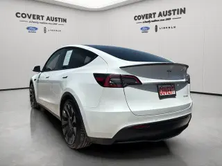 Tesla Model Y 2022 AWD Performance 4dr Crossover