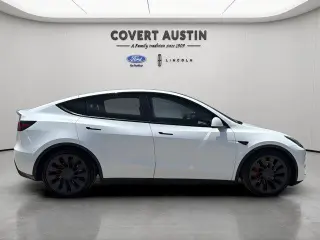 Tesla Model Y 2022 AWD Performance 4dr Crossover