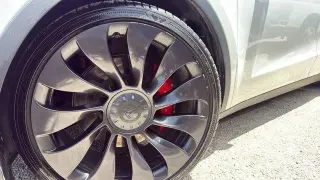 Tesla Model Y 2022 AWD Performance 4dr Crossover