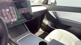 Tesla Model Y 2022 AWD Performance 4dr Crossover