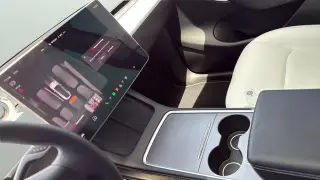 Tesla Model Y 2022 AWD Performance 4dr Crossover