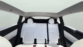 Tesla Model Y 2022 AWD Performance 4dr Crossover