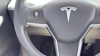Tesla Model Y 2022 AWD Performance 4dr Crossover