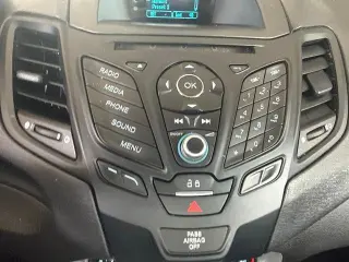 Ford Fiesta 2017 SE 4dr Sedan