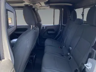 Jeep Gladiator 2021