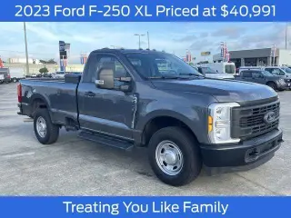 Ford F-250 Super Duty 2023 4x2 XL 2dr Regular Cab 8 ft. LB Pickup