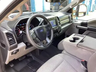 Ford F-250 Super Duty 2020 4x4 King Ranch 4dr Crew Cab 8 ft. LB Pickup