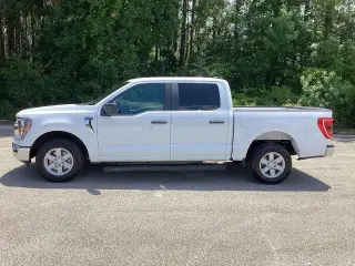 Ford F-150 2023 4x2 XL 4dr SuperCrew 5.5 ft. SB