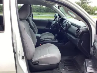 Toyota Tacoma 2023 4x4 SR V6 4dr Double Cab 5.0 ft SB