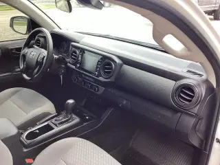 Toyota Tacoma 2023 4x4 SR V6 4dr Double Cab 5.0 ft SB