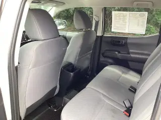 Toyota Tacoma 2023 4x4 SR V6 4dr Double Cab 5.0 ft SB