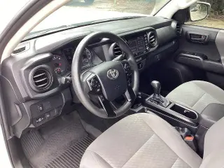 Toyota Tacoma 2023 4x4 SR V6 4dr Double Cab 5.0 ft SB