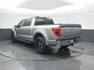 Ford F-150 2022 4x4 XL 4dr SuperCrew 5.5 ft. SB