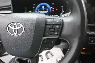 Toyota Camry 2025 SE 4dr Sedan
