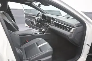 Toyota Camry 2025 SE 4dr Sedan
