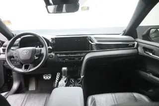 Toyota Camry 2025 SE 4dr Sedan