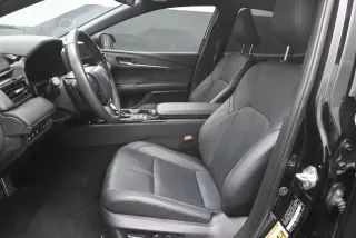 Toyota Camry 2025 SE 4dr Sedan