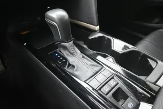 Toyota Camry 2025 SE 4dr Sedan