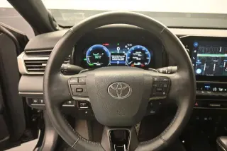 Toyota Camry 2025 SE 4dr Sedan