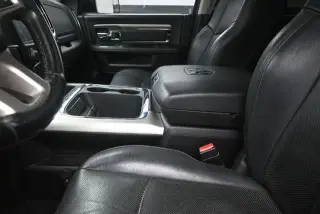 Ram 2500 2018 4x4 Laramie 4dr Mega Cab 6.3 ft. SB Pickup