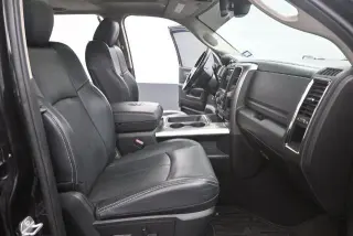 Ram 2500 2018 4x4 Laramie 4dr Mega Cab 6.3 ft. SB Pickup