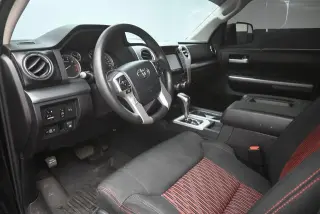 Toyota Tundra 2015 4x4 SR5 4dr CrewMax Cab Pickup SB (5.7L V8 FFV)