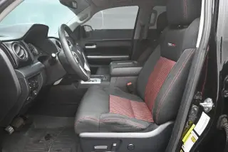 Toyota Tundra 2015 4x4 SR5 4dr CrewMax Cab Pickup SB (5.7L V8 FFV)