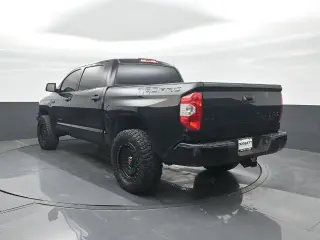 Toyota Tundra 2015 4x4 SR5 4dr CrewMax Cab Pickup SB (5.7L V8 FFV)