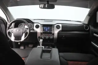 Toyota Tundra 2015 4x4 SR5 4dr CrewMax Cab Pickup SB (5.7L V8 FFV)