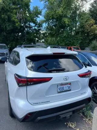 Toyota Highlander 2022 AWD XLE 4dr SUV