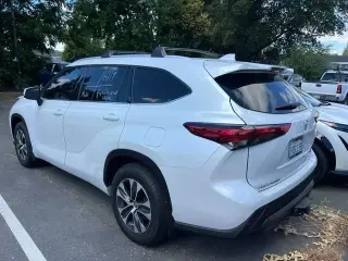 Toyota Highlander 2022 AWD XLE 4dr SUV