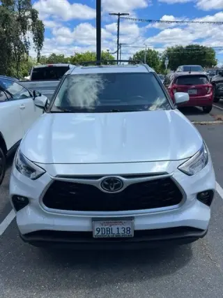 Toyota Highlander 2022 AWD XLE 4dr SUV